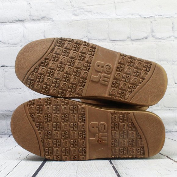 Lamo Brown Suede Button Faux Fur Lined Whipstitched Winter Ankle Boots Size 8 - Picture 9 of 9